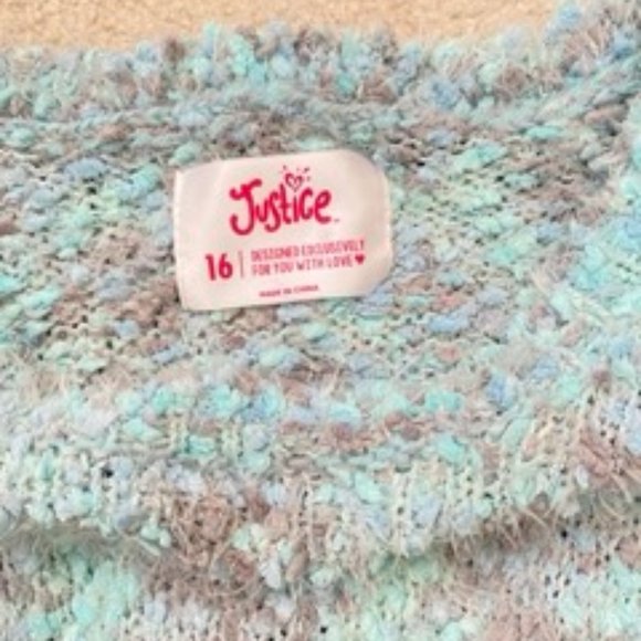 Warm Cozy Sweater - Picture 4 of 5